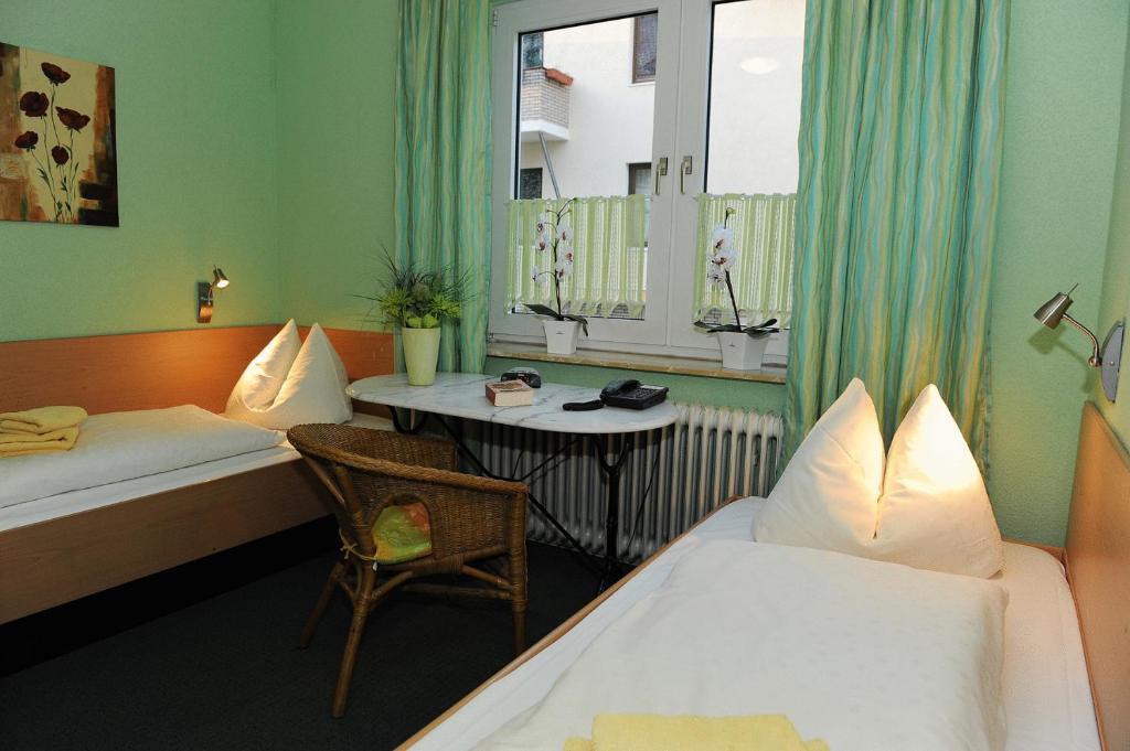 Hotel-Pension Haus Neustadt ブレーメン エクステリア 写真